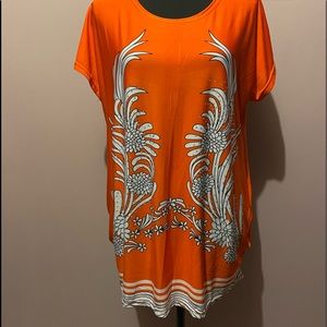 Stylish orange 🍊 top!